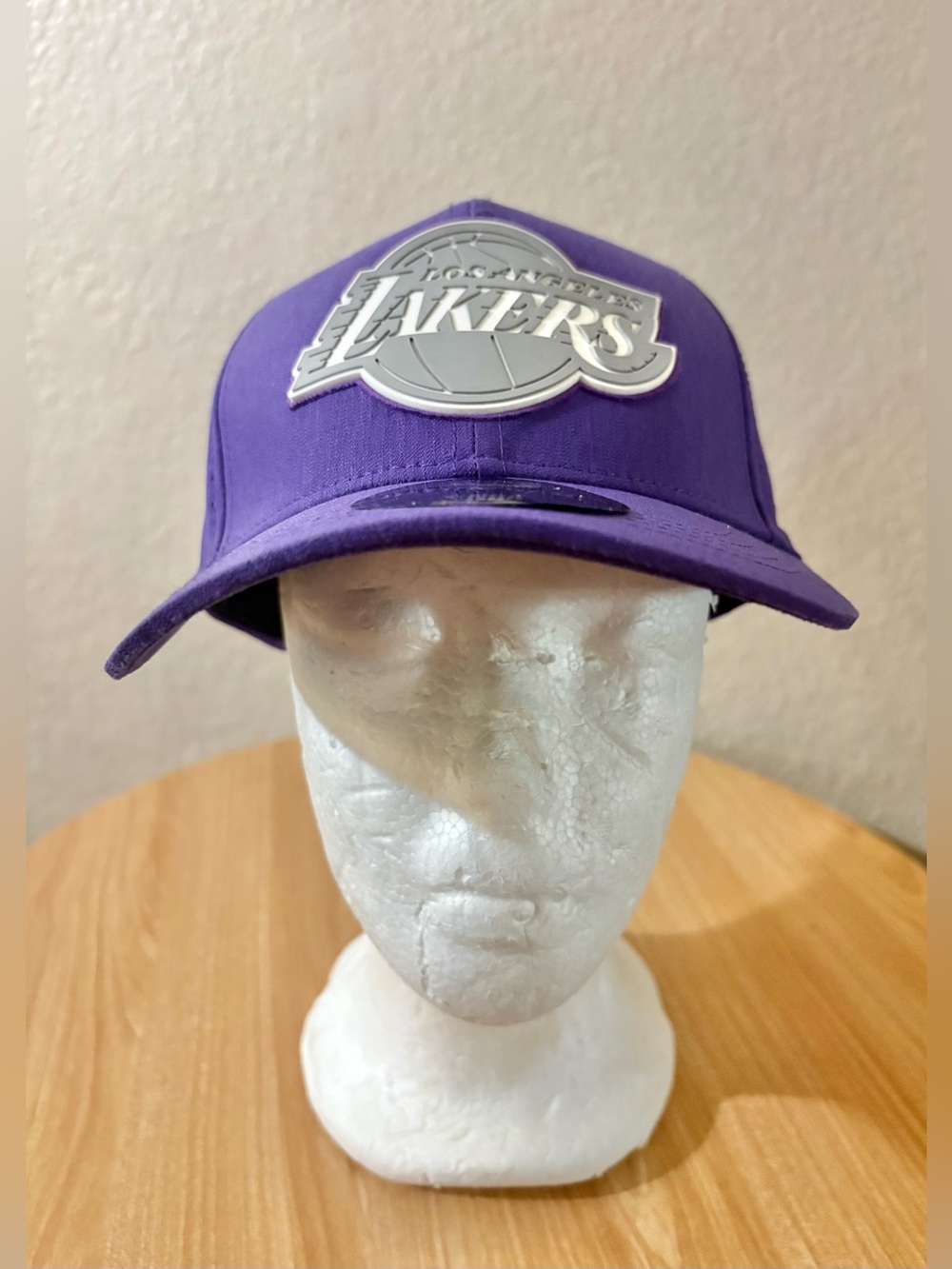 NBA Basketball Los Angeles Lakers Ultra Game Snapback Adjustable Hat Cap New NWT